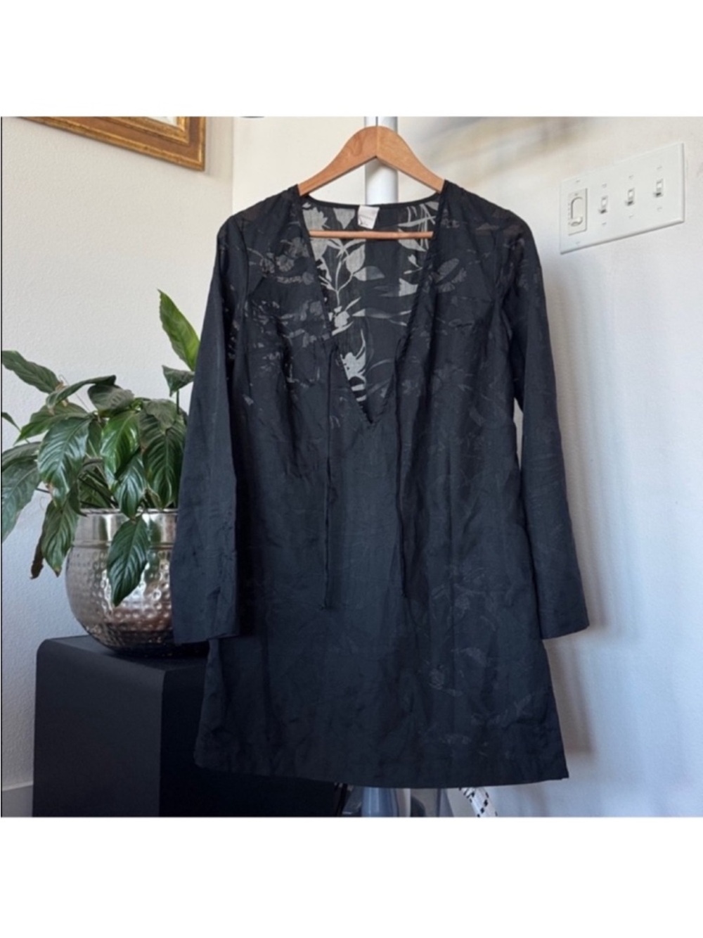 Women’s Black Coverup Mini Summer Dress Sz S V Neck Bell Long Sleeve Cotton